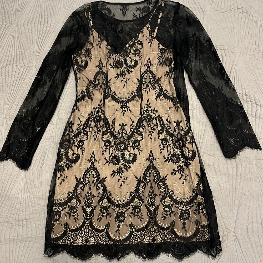 Express Women’s Black Lace w beading and tan tank liner dress size 6 - Picture 9 of 12